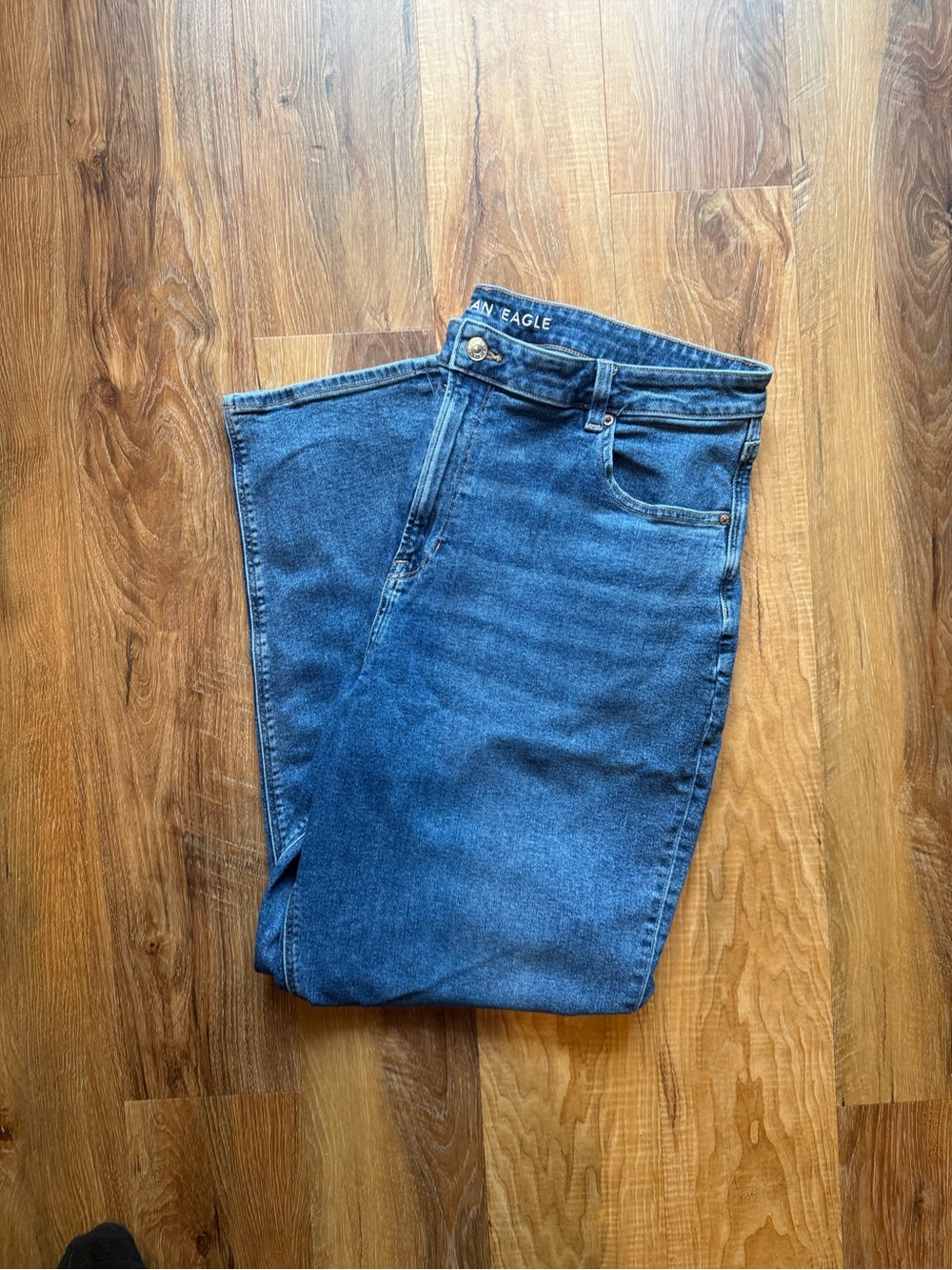 American Eagle Outfitters Mom Jeans